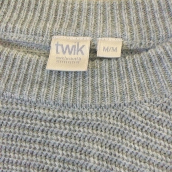 Womens knitted sweater - Picture 3 of 4